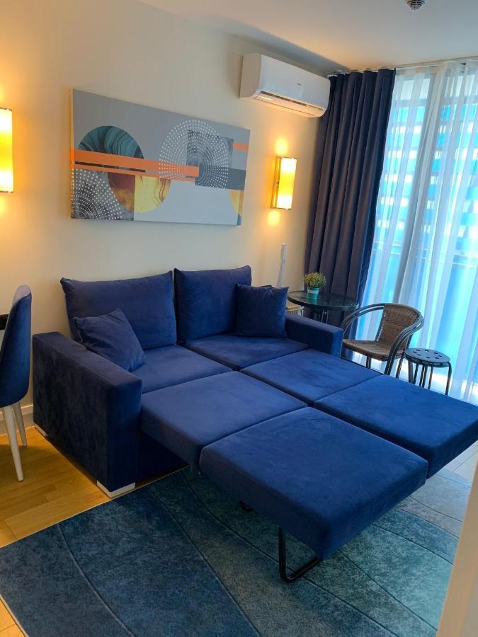 Orbi City Luxury Suit บาทูมิ ภายนอก รูปภาพ