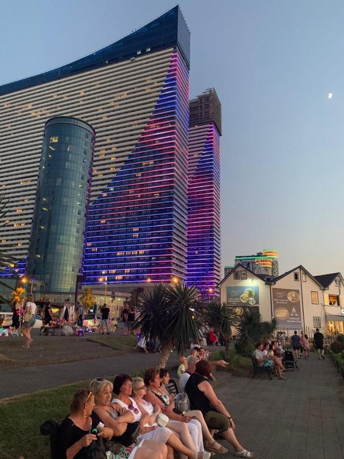 Orbi City Luxury Suit บาทูมิ ภายนอก รูปภาพ