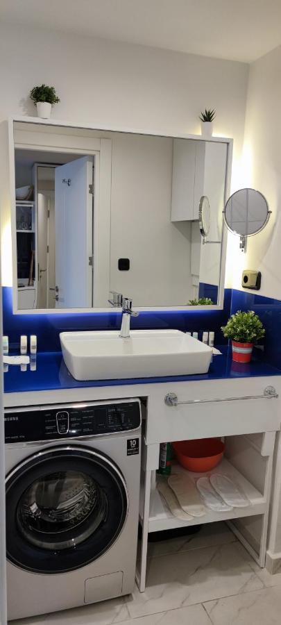 Orbi City Luxury Suit บาทูมิ ภายนอก รูปภาพ